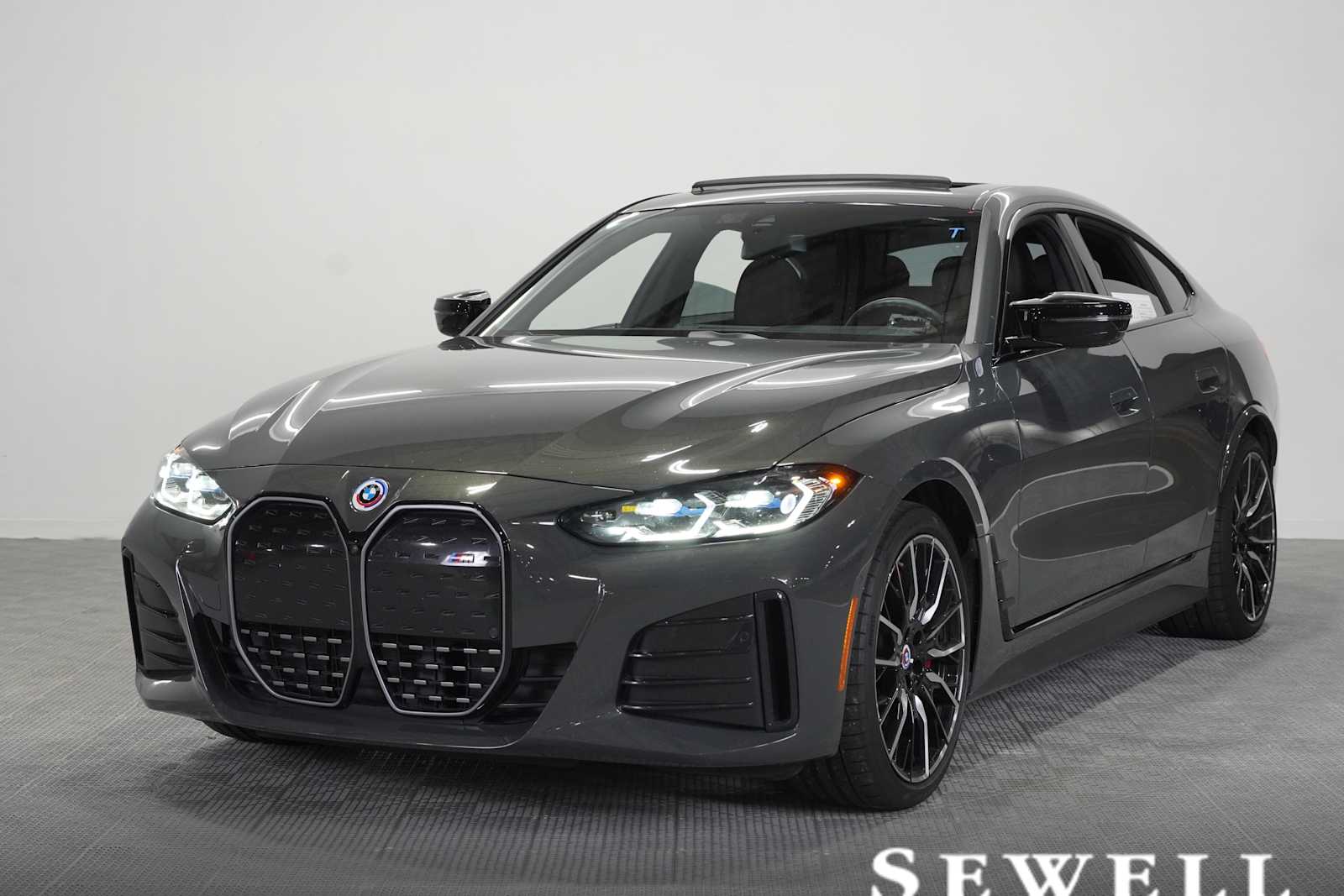 2023 BMW i4 M50's photo