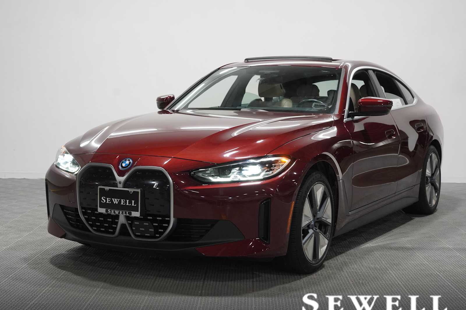 2023 BMW i4 eDrive35's photo