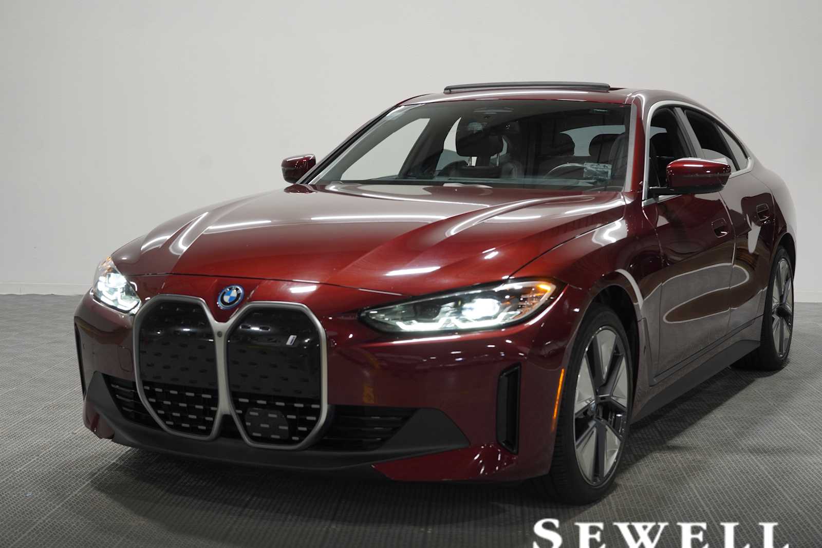 2023 BMW i4 eDrive35's photo