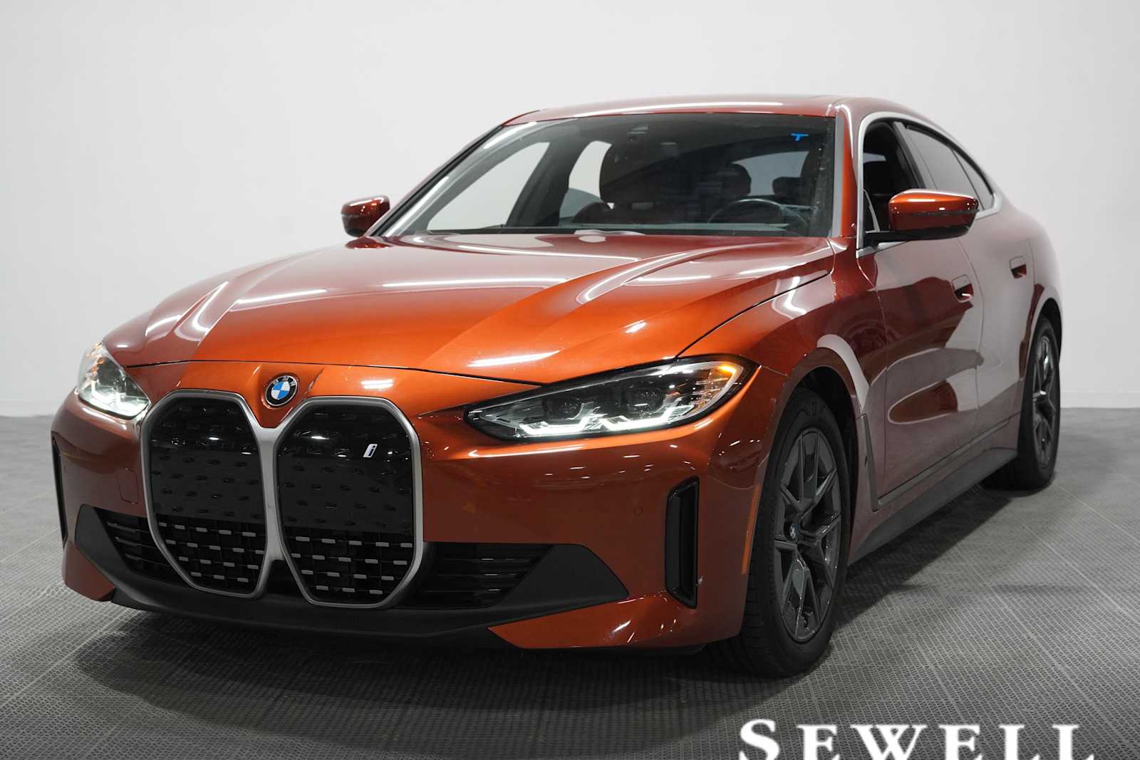 2023 BMW i4 eDrive40's photo