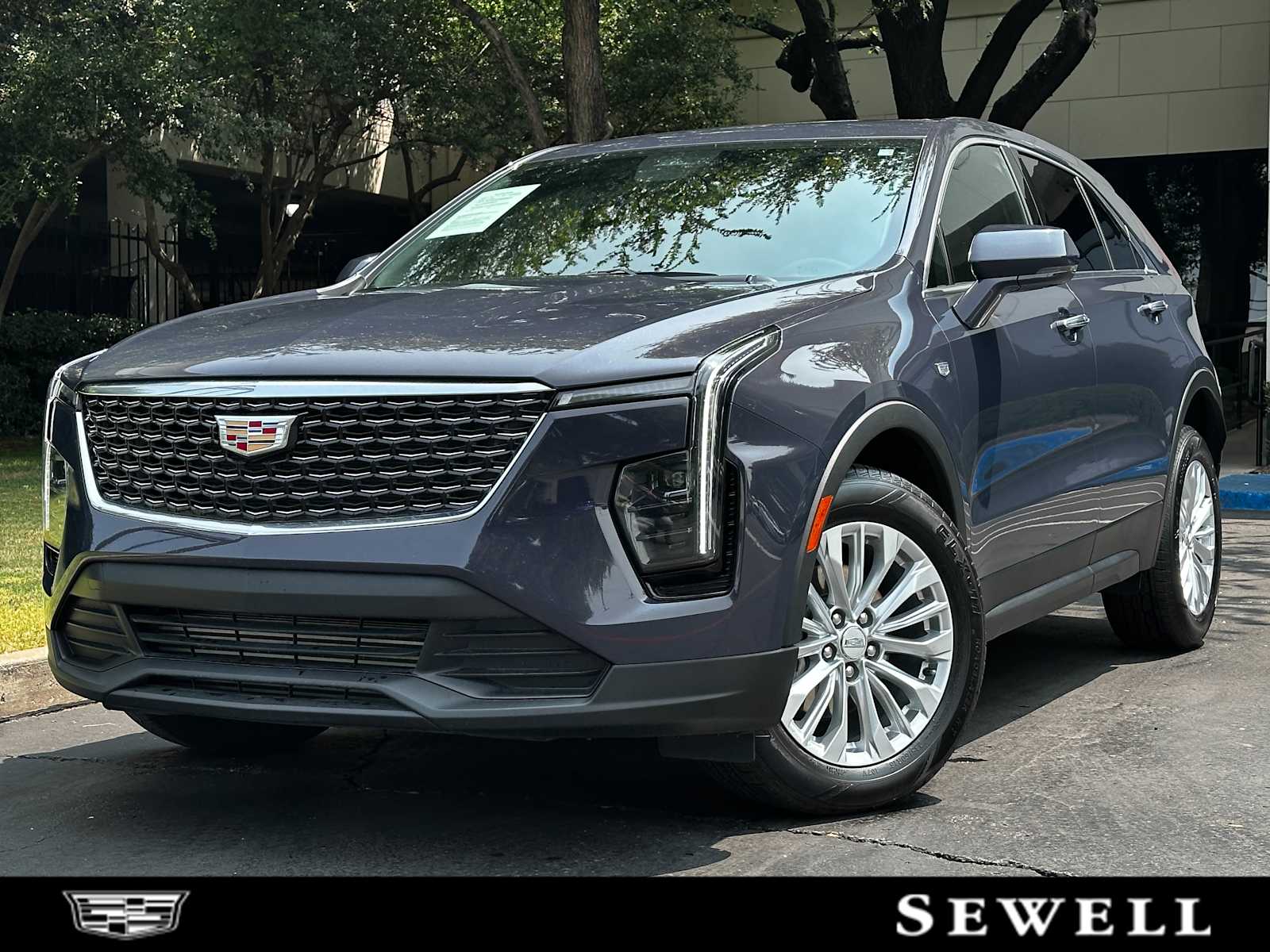 2024 Cadillac XT4 AWD Luxury