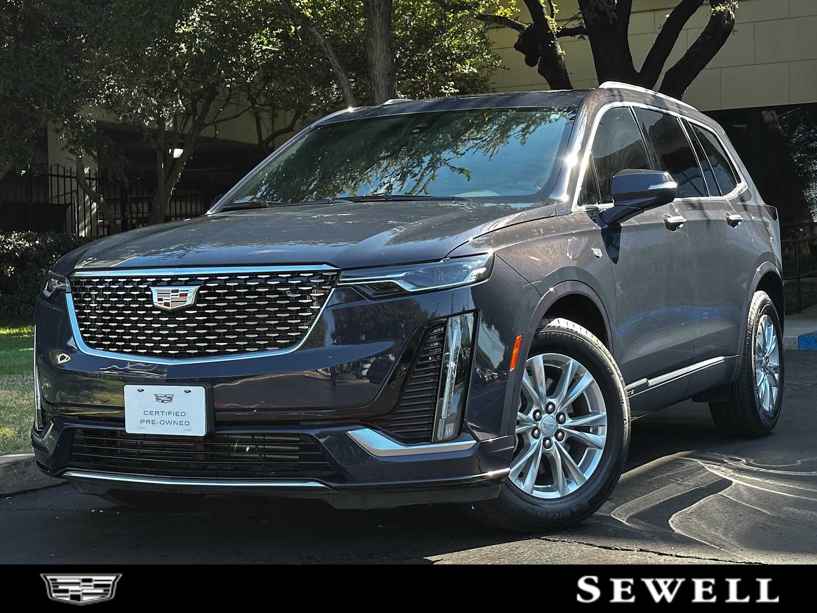 2025 Cadillac XT6 FWD Luxury