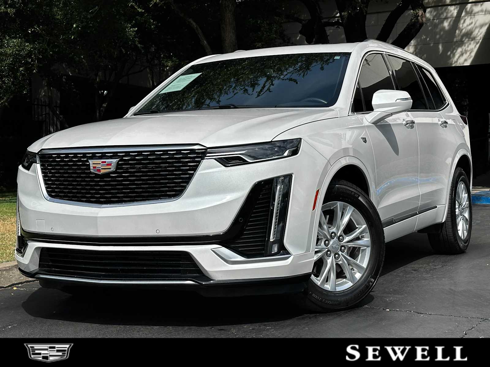 2025 Cadillac XT6 Luxury
