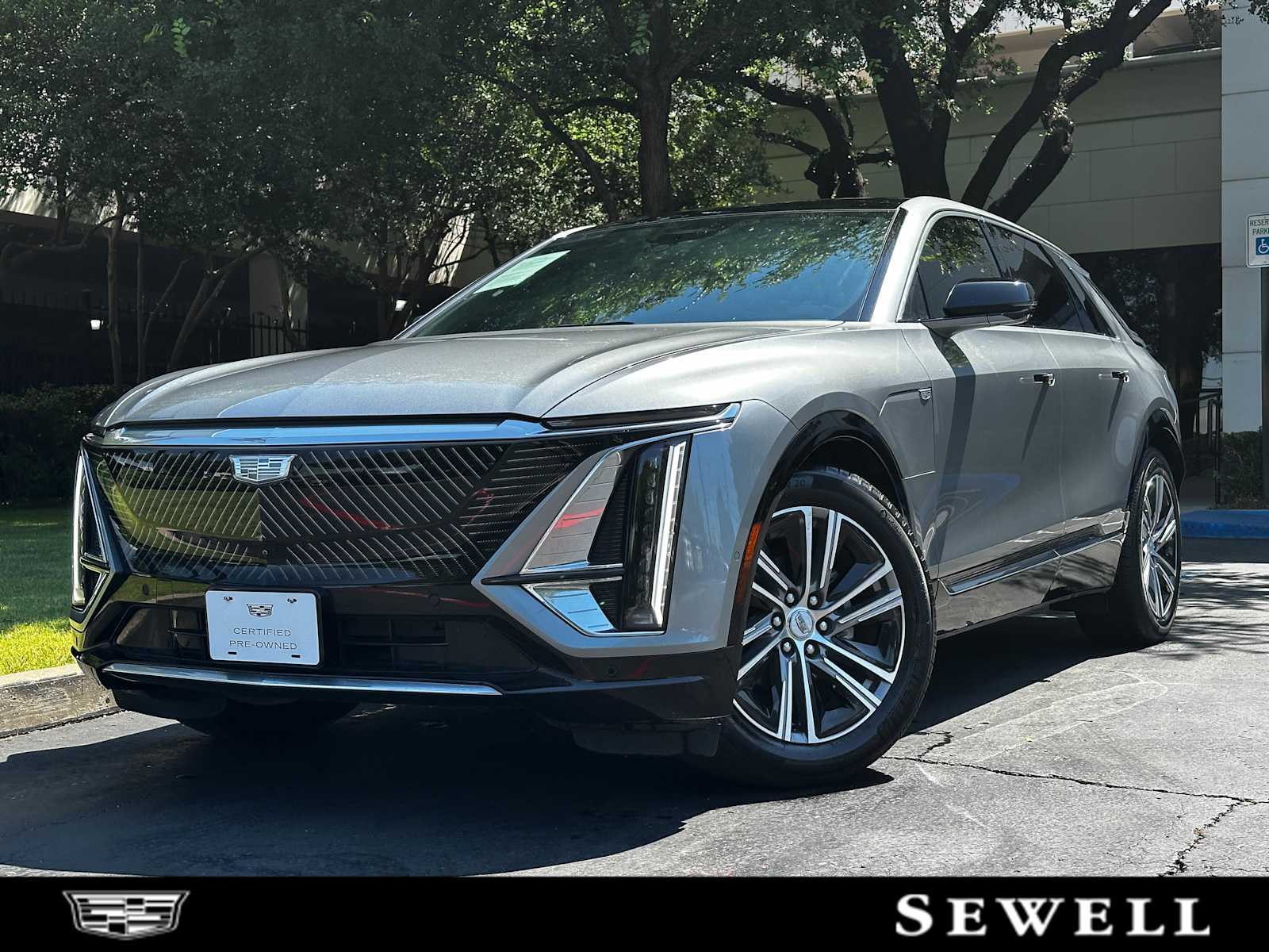 2024 Cadillac LYRIQ Luxury