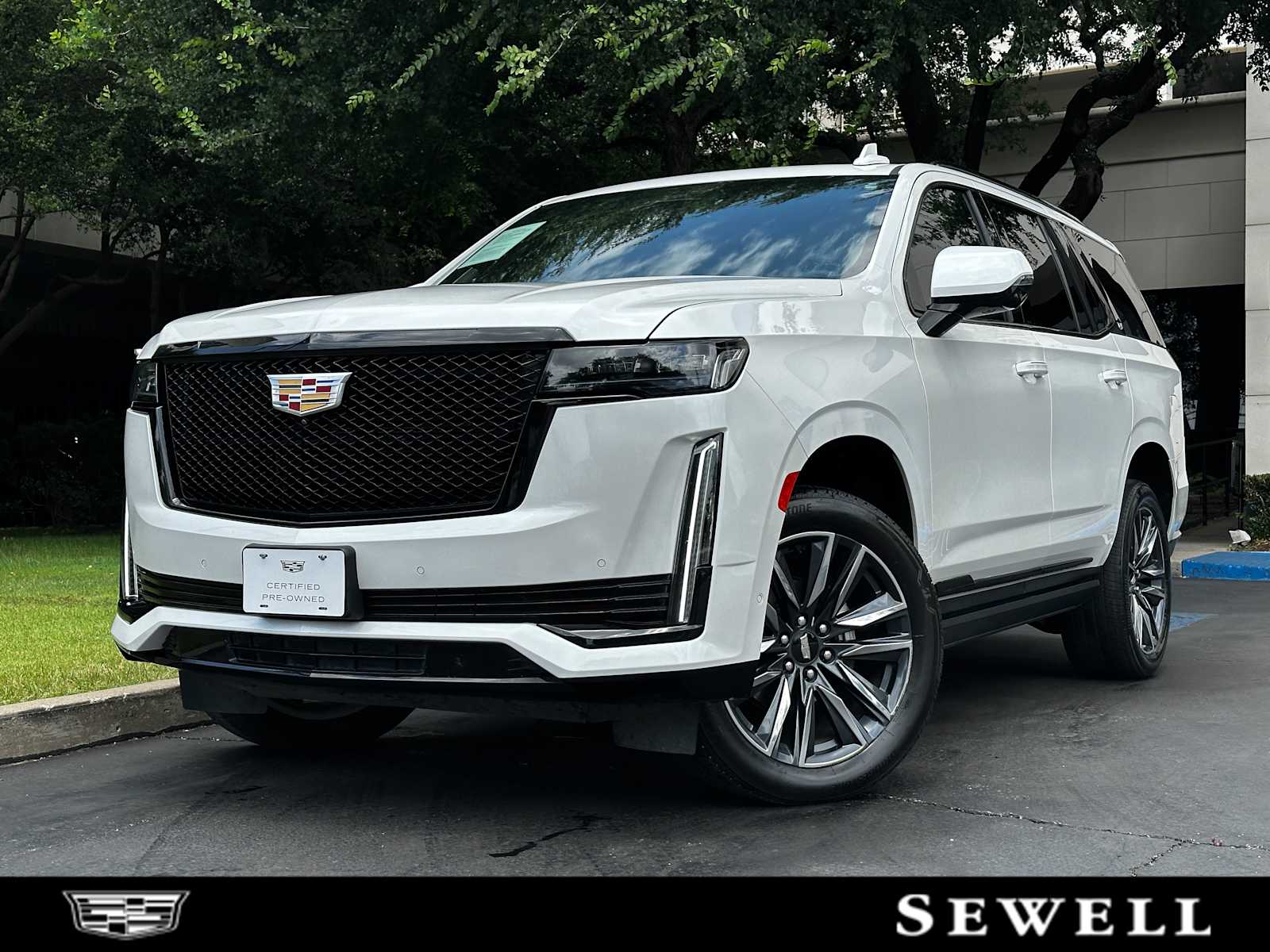 2023 Cadillac Escalade 4WD Sport Platinum