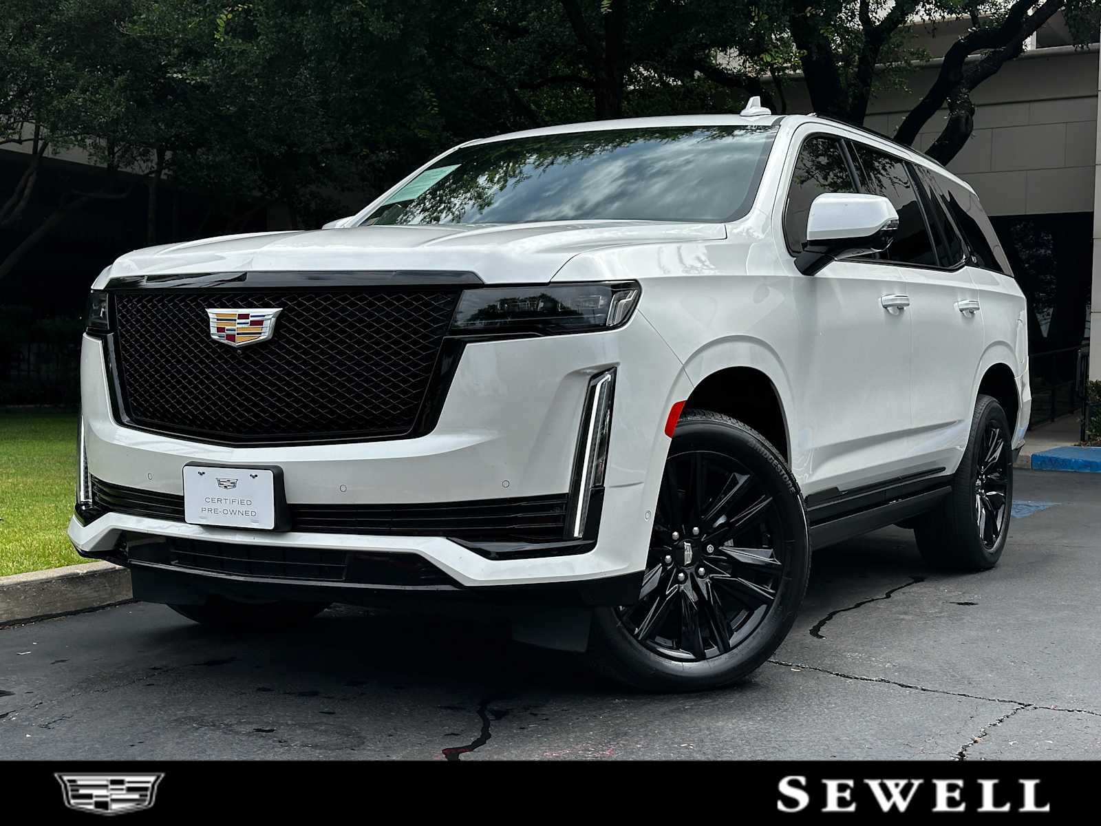2022 Cadillac Escalade 4WD Sport Platinum's photo