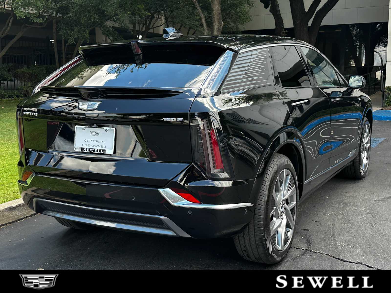 2026 Cadillac OPTIQ Luxury