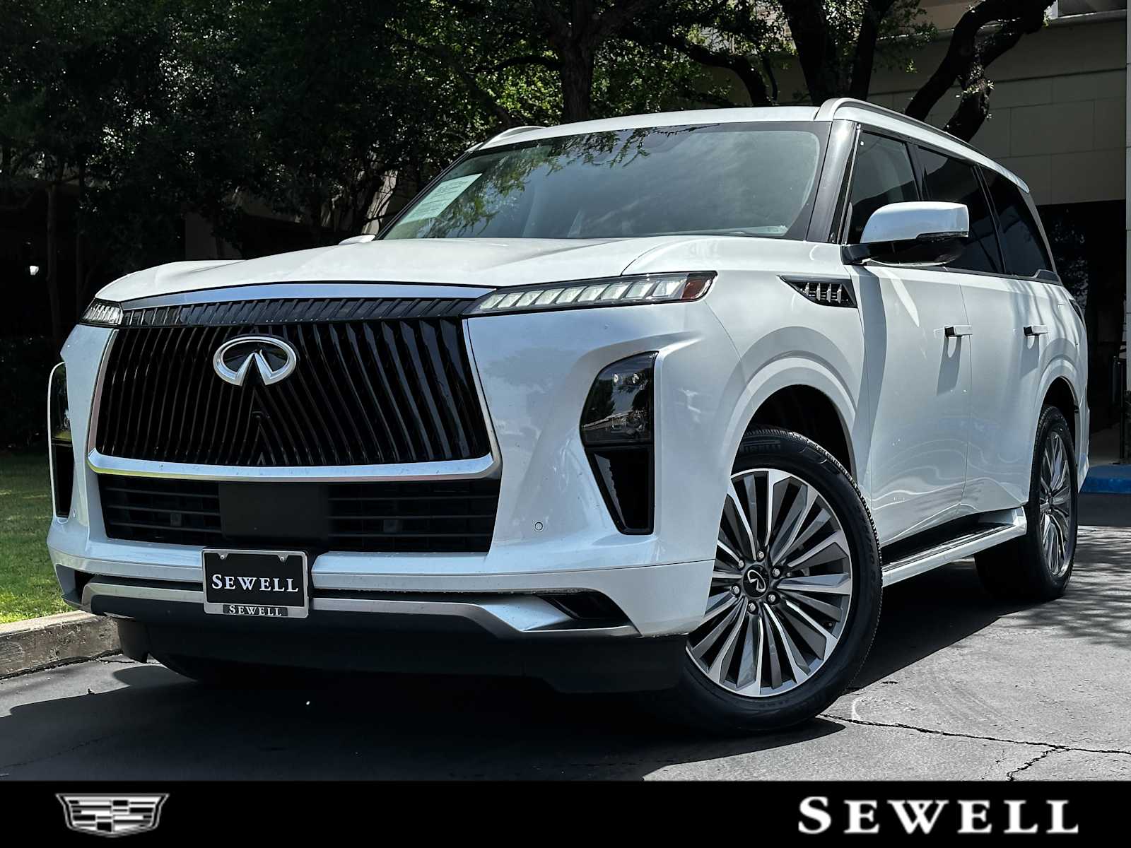2025 INFINITI QX80 SENSORY