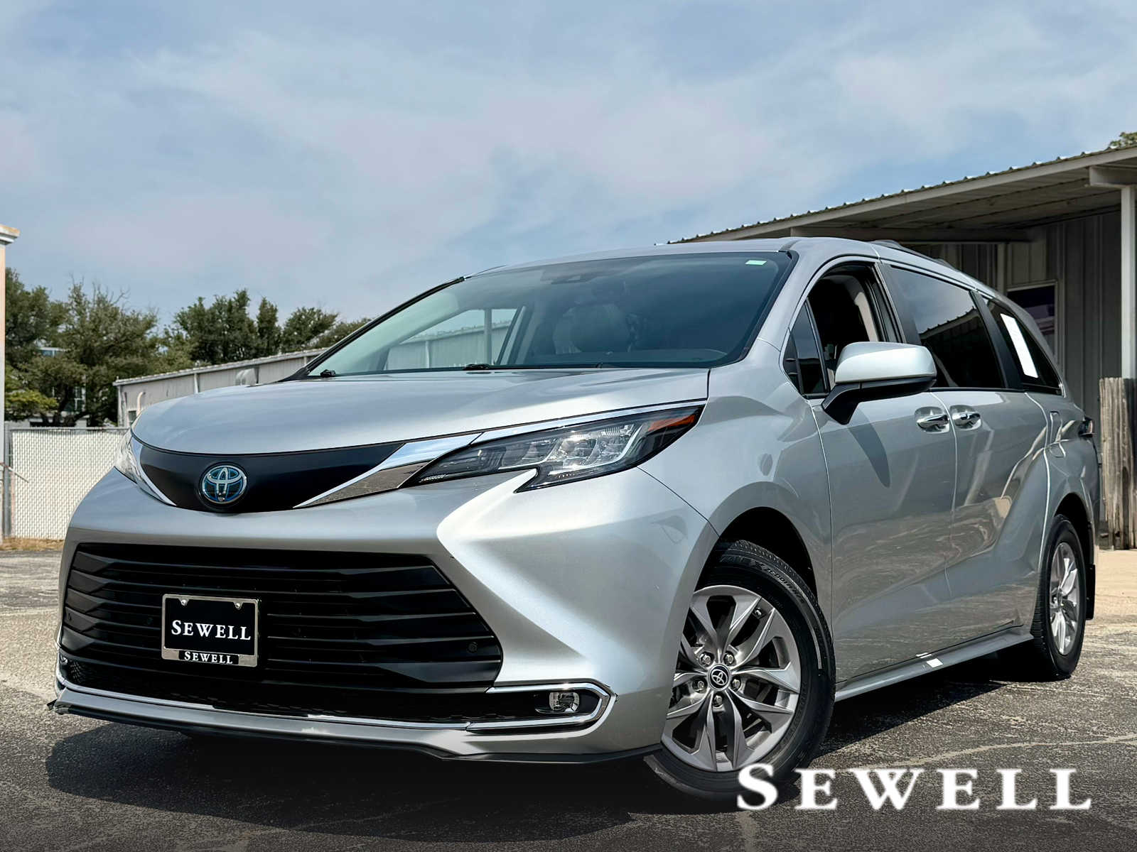 2023 Toyota Sienna XLE