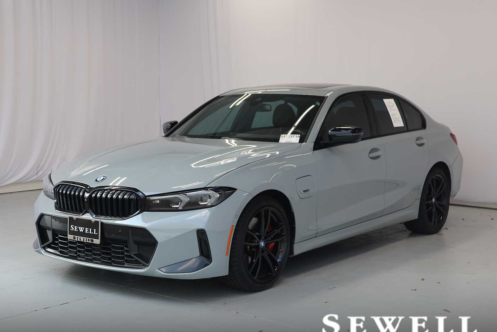 2023 BMW 330e 330e