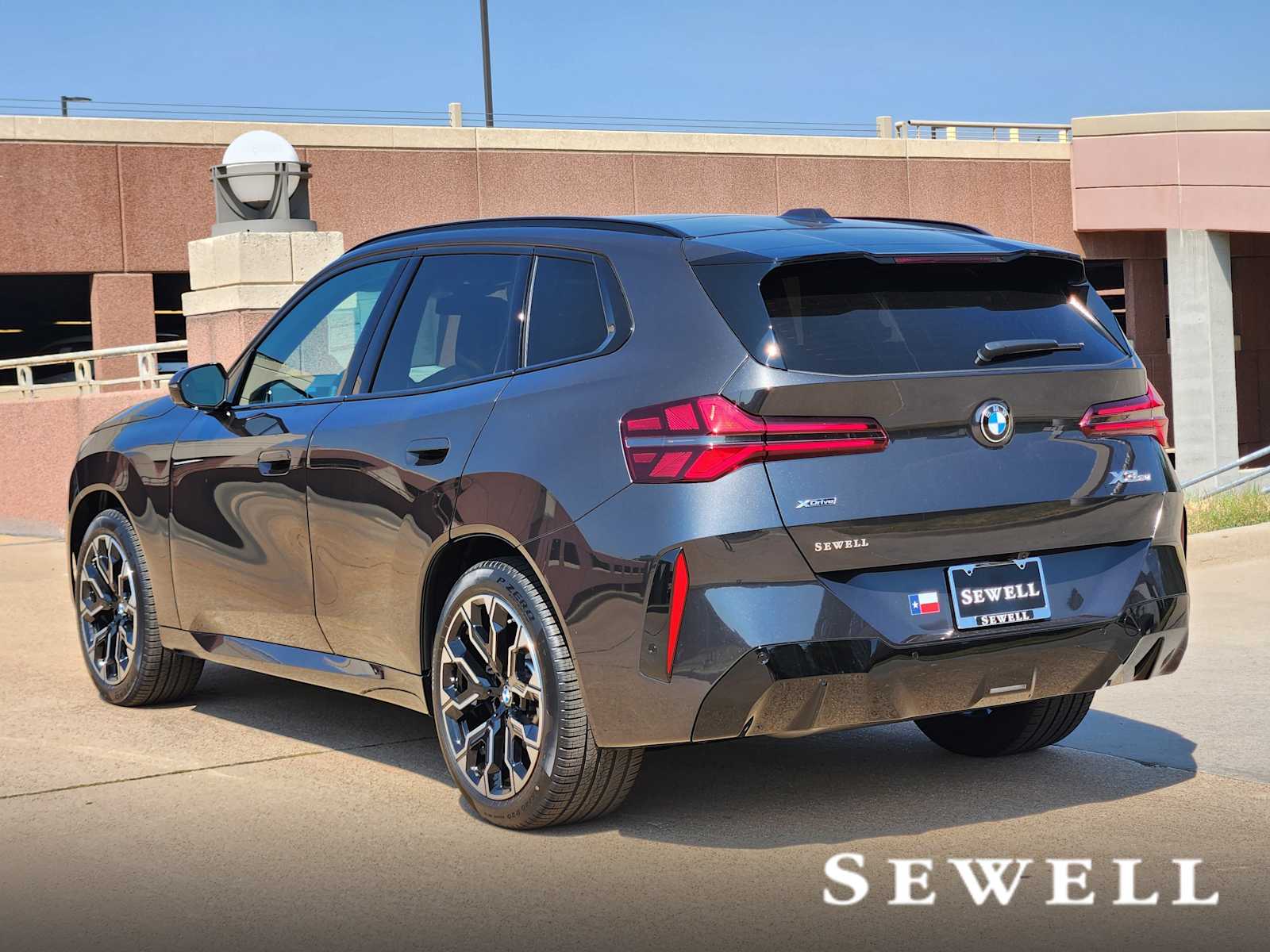 New 2026 Dark Graphite Metallic BMW 30 xDrive image 3