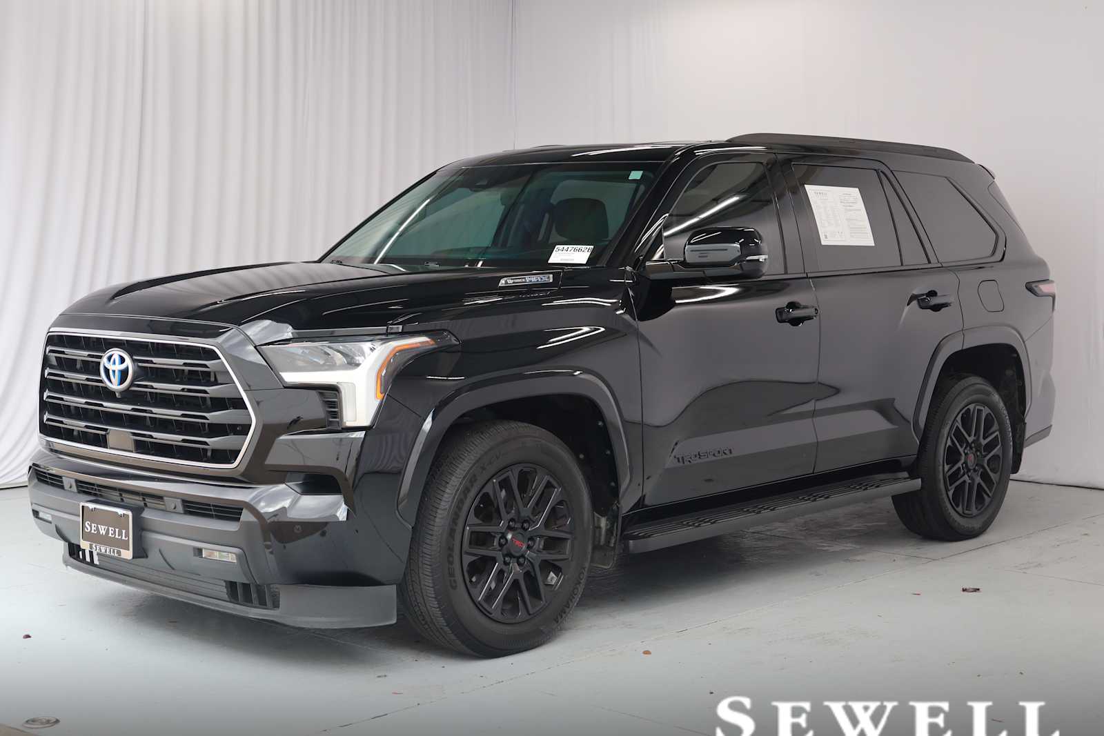 2023 Toyota Sequoia SR5