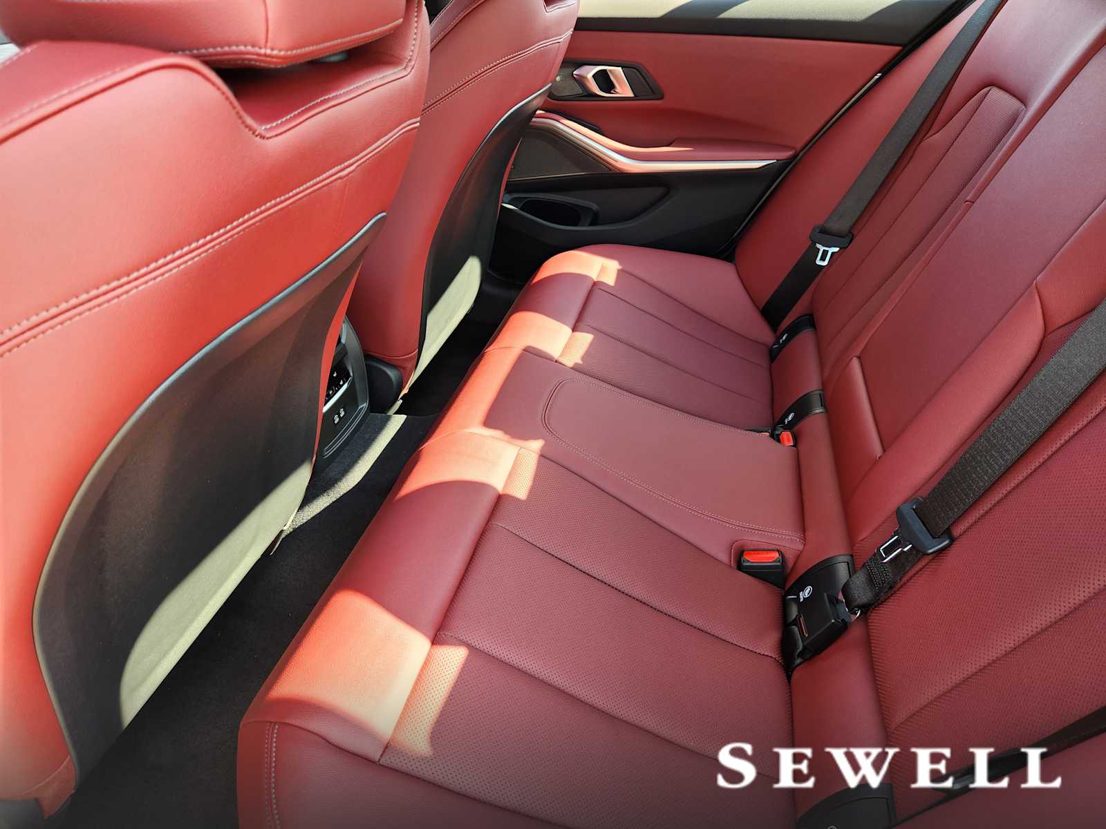 New 2026 Skyscraper Grey Metallic BMW 330i xDrive image 7