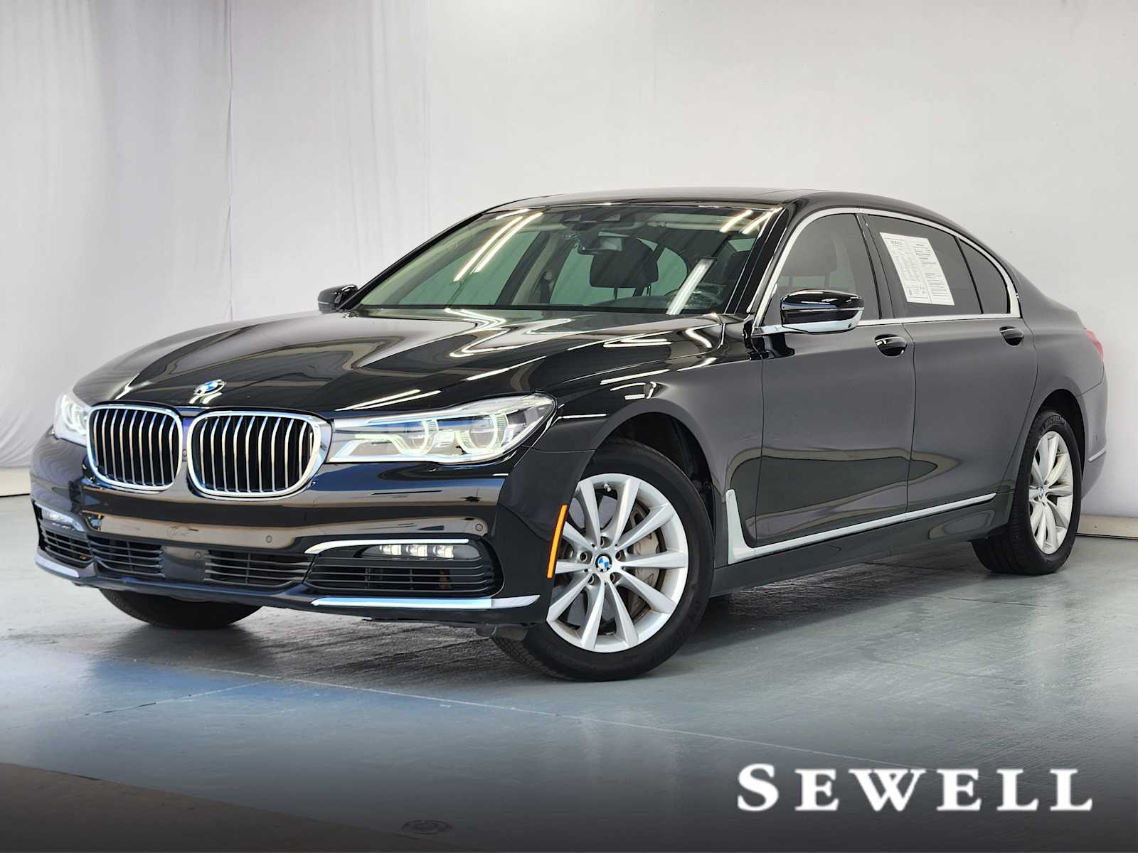 2018 BMW 750i 750i