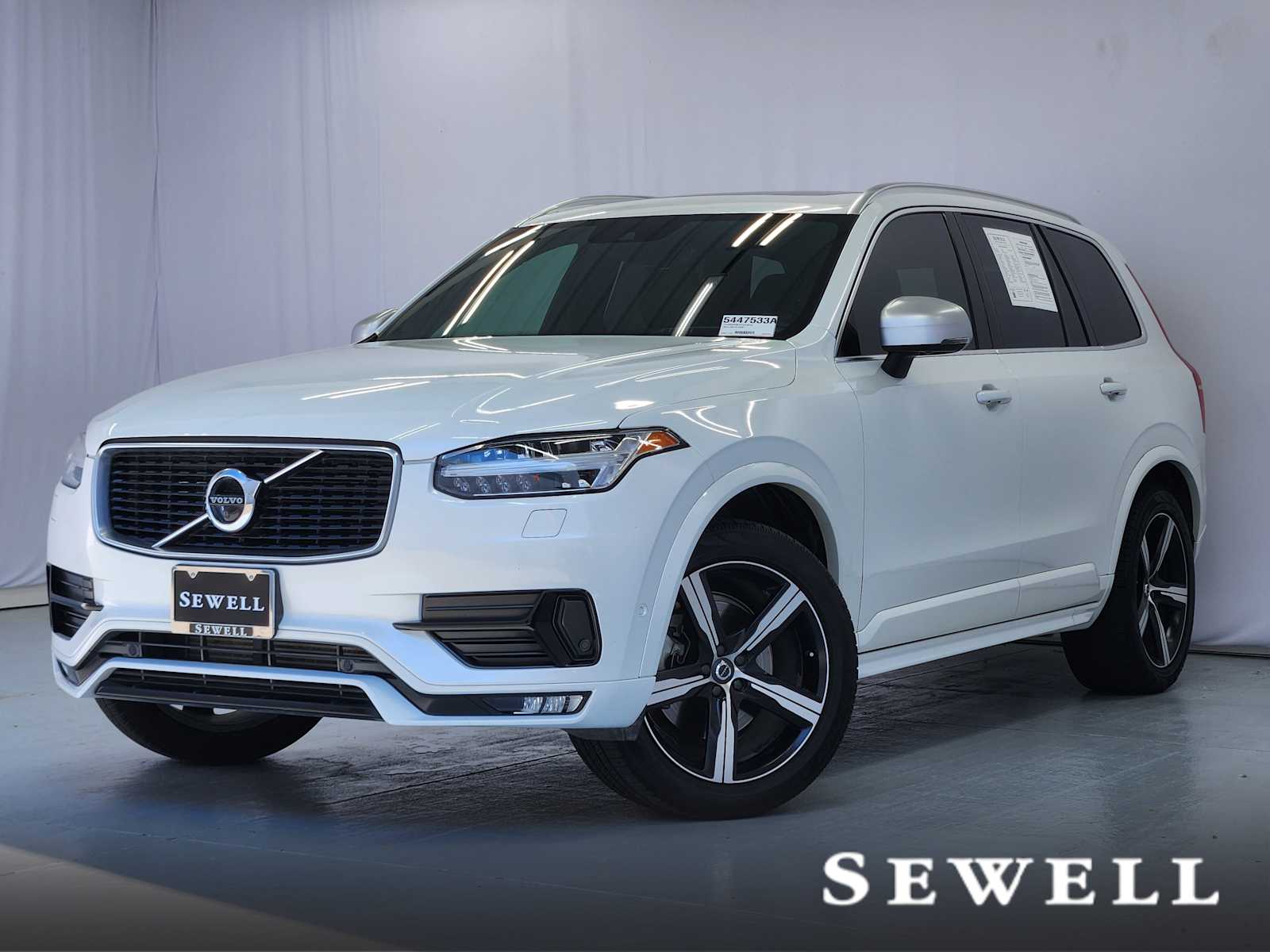 2019 Volvo XC90 R-Design