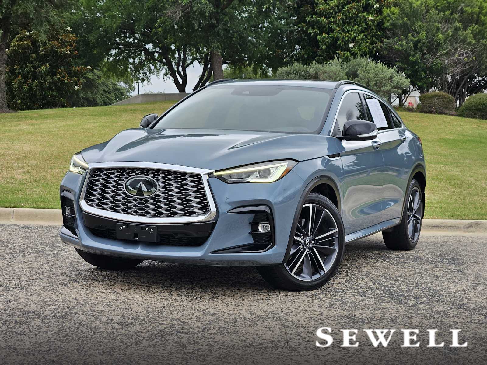 2023 INFINITI QX55 Luxe AWD's photo