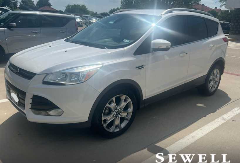 2014 Ford Escape Titanium's photo