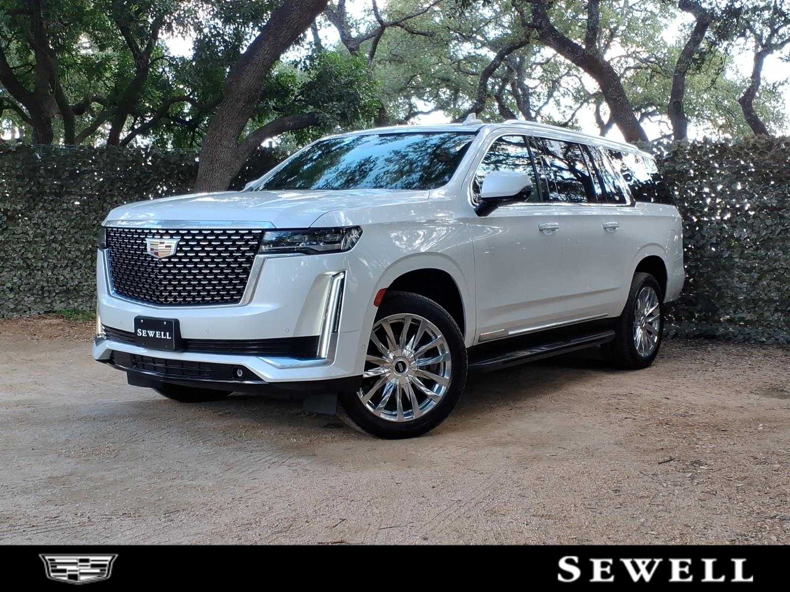  2022 Cadillac Escalade ESV Premium Luxury 4WD   