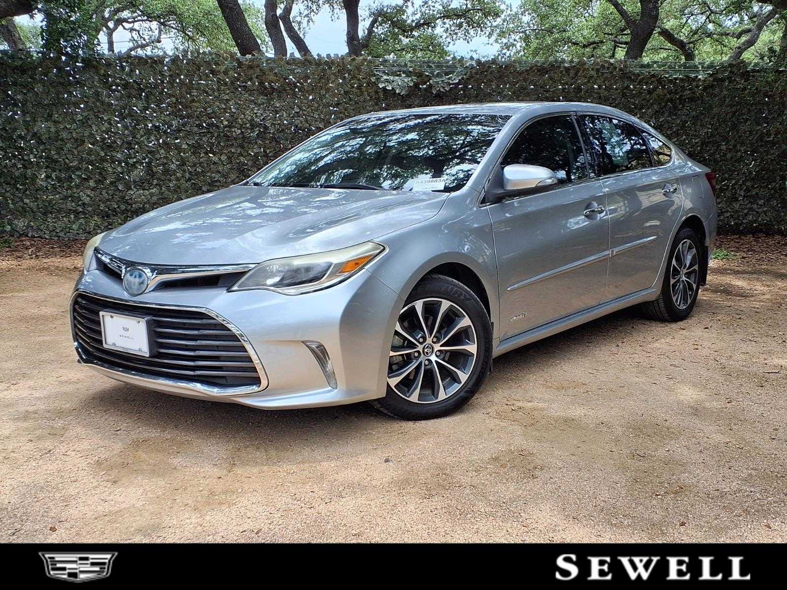 2018 Toyota Avalon Hybrid XLE Premium