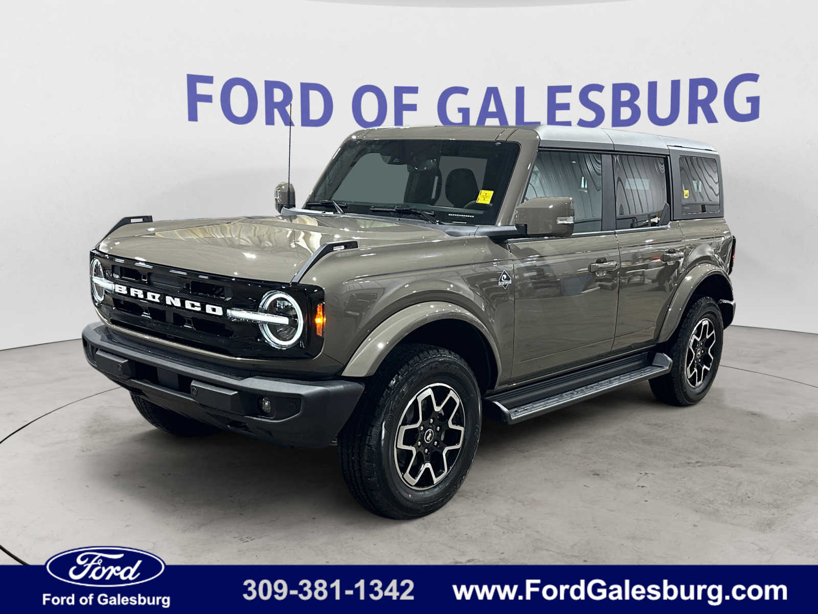 2025 Ford Bronco Outer Banks