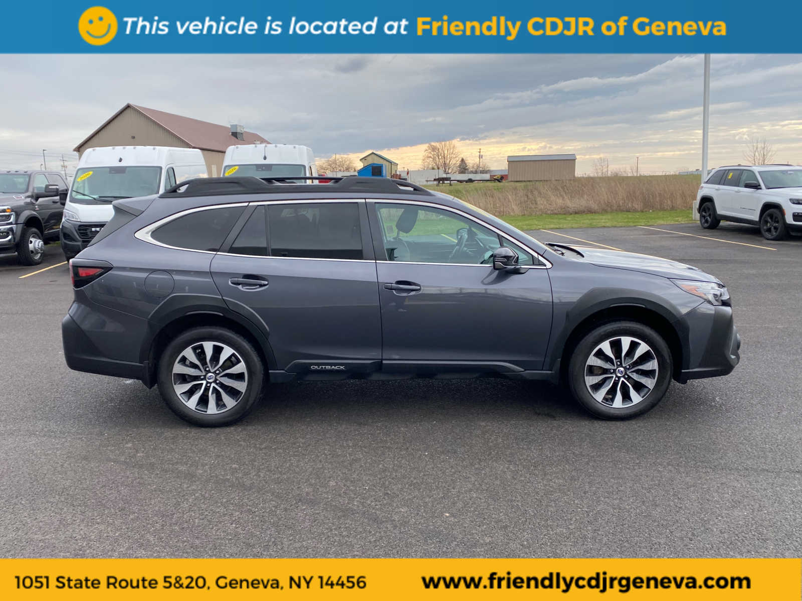 View vehicle photo 4