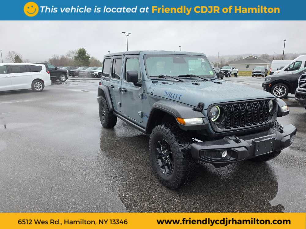 View vehicle photo 3