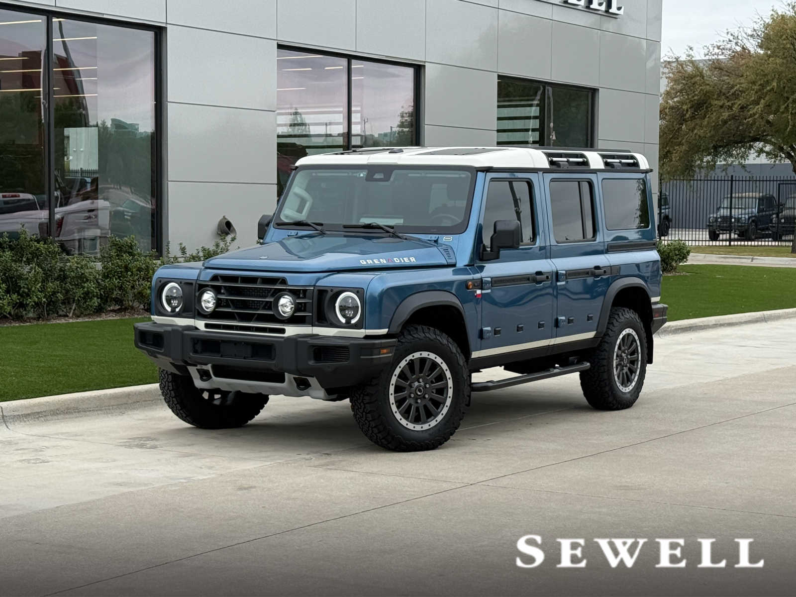 【DS】フォスターズ・ホーム　イマジネーション・インベーダーズ New 2026 INEOS Grenadier Base 4×4 Sport Utility in #5440655