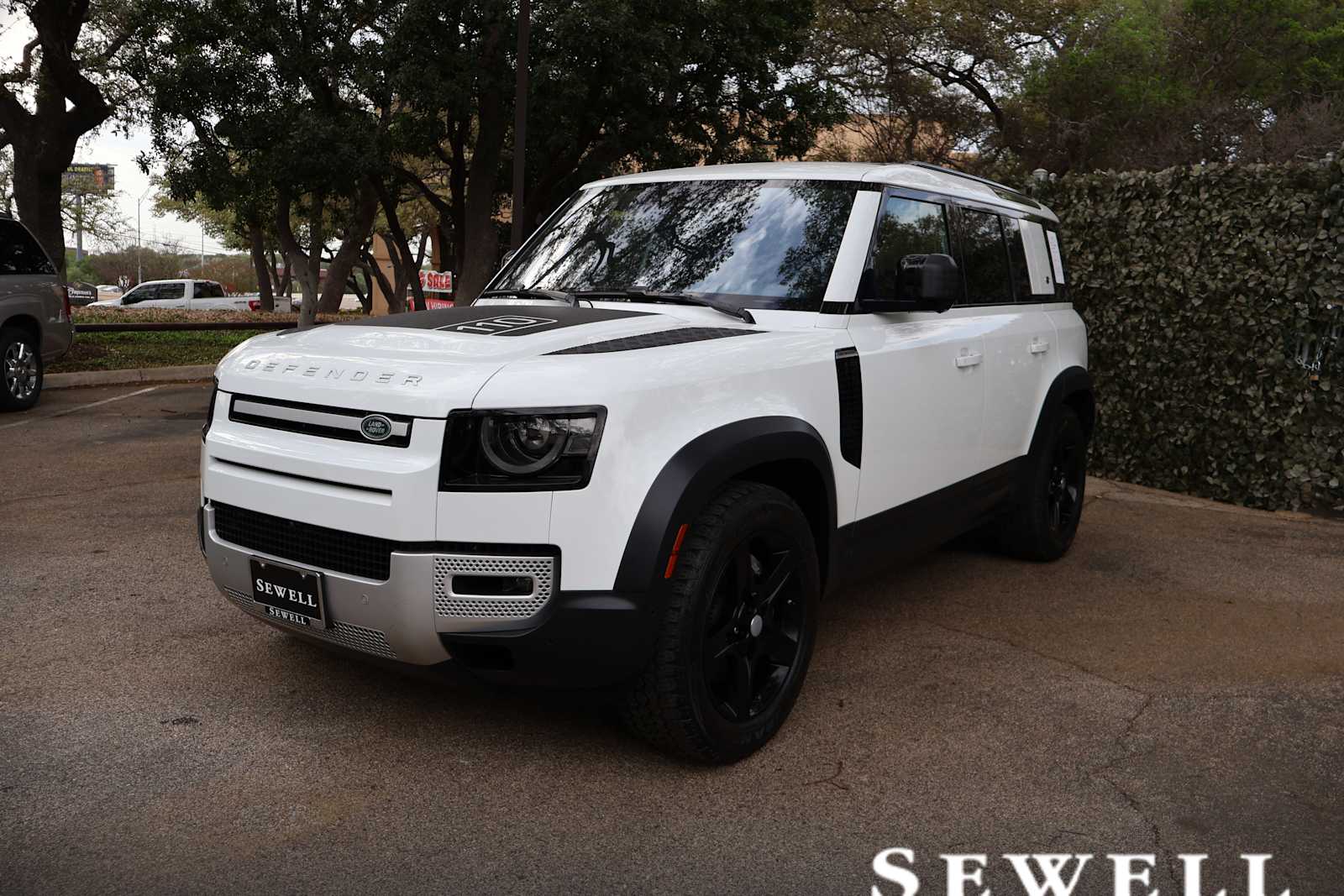 White 2020 Land Rover Defender 110 SE AWD SUV / Crossover All-Wheel Drive 8-Speed Automatic
