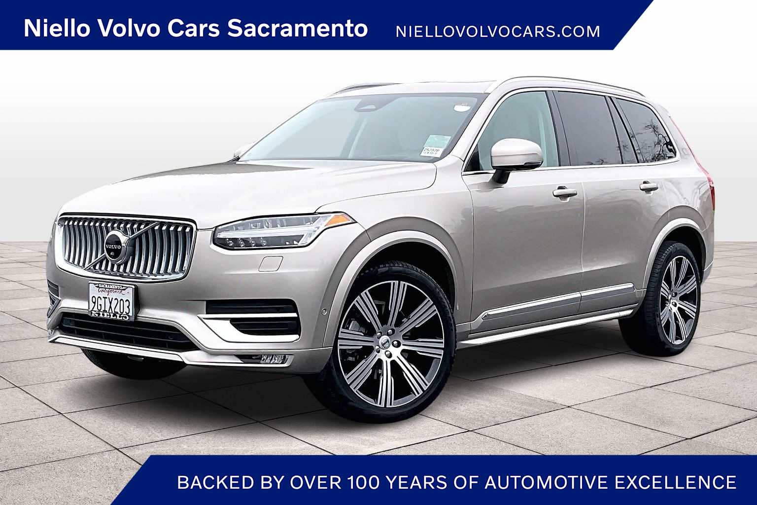 2023 Volvo XC90 B6 Ultimate Bright Theme 7-Passenger AWD