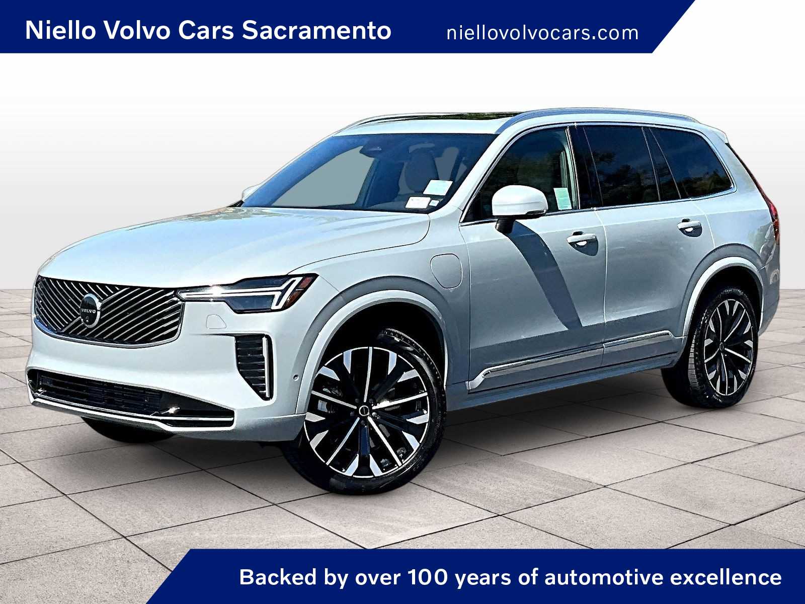 Gray (Vapour Grey Metallic) 2026 Volvo XC90 Recharge T8 Plus 7-Passenger eAWD SUV / Crossover All-Wheel Drive 8-Speed Automatic