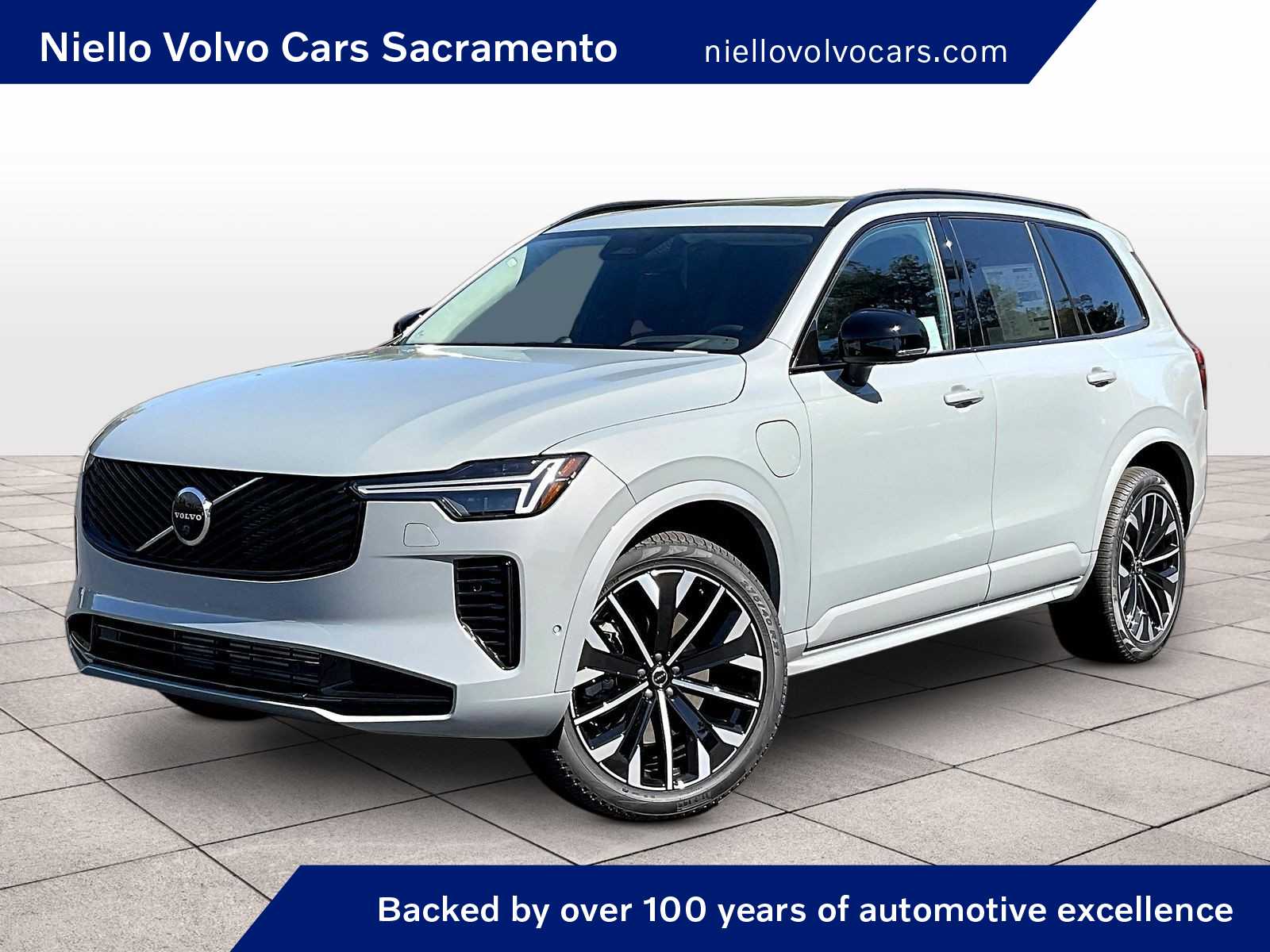 Gray (VAPOUR GREY) 2026 Volvo XC90 Recharge T8 Ultra Dark 7-Passenger eAWD SUV / Crossover All-Wheel Drive Automatic