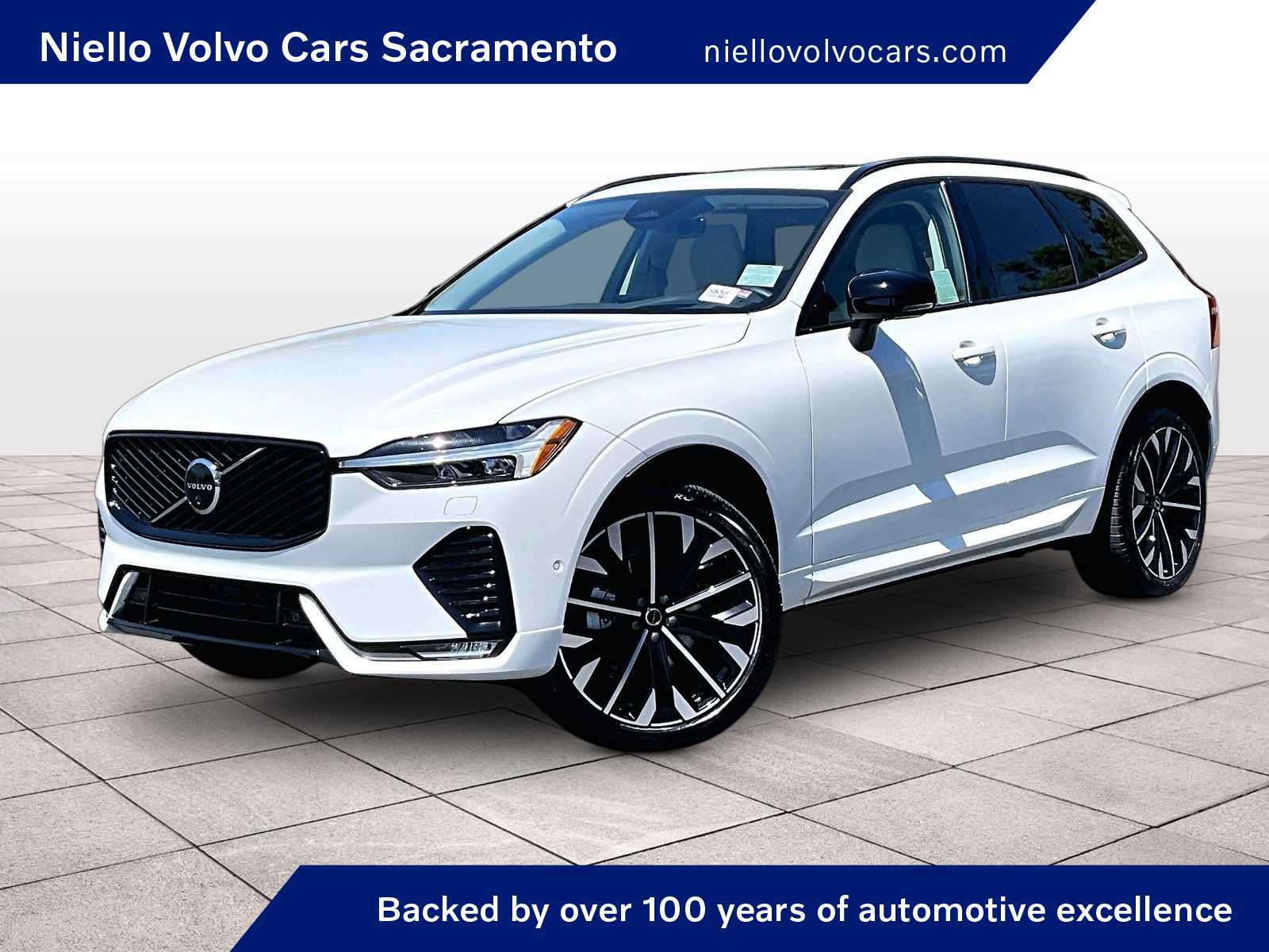 Crystal White Metallic 2026 Volvo XC60 B5 Ultra AWD SUV / Crossover All-Wheel Drive 8-Speed Automatic