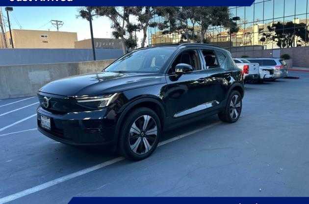 Black Stone 2023 Volvo XC40 Recharge Twin Plus eAWD SUV / Crossover All-Wheel Drive 1-Speed Automatic