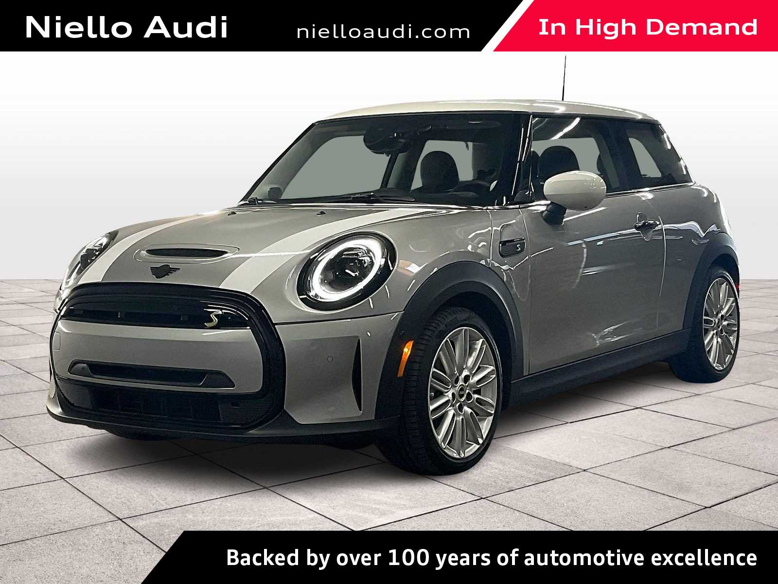 Melting Silver III Metallic 2024 MINI Cooper SE 2-Door Hatchback FWD Hatchback Front-Wheel Drive 1-Speed Automatic