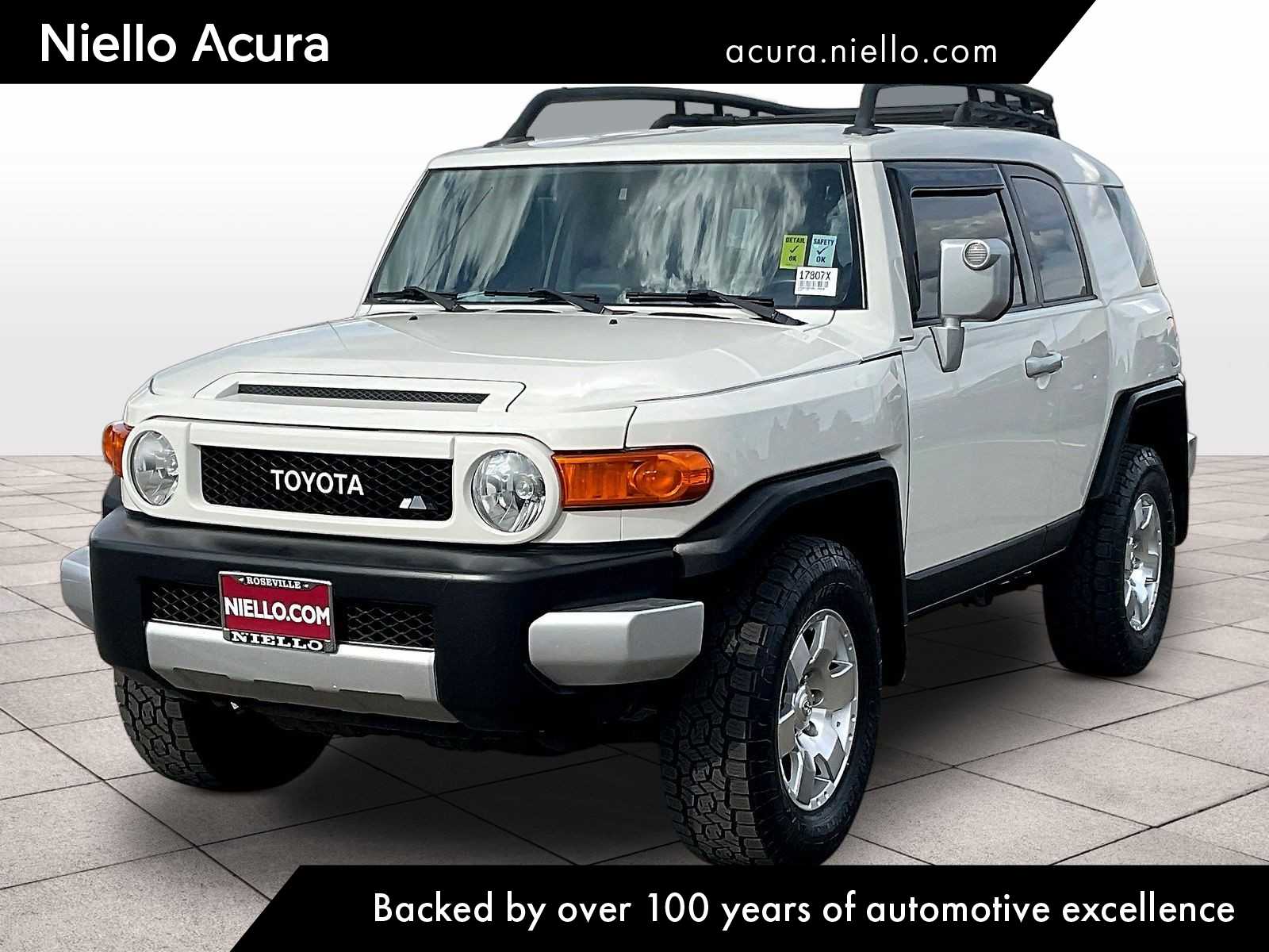 Iceberg 2014 Toyota FJ Cruiser 4WD SUV / Crossover Four-Wheel Drive Automatic