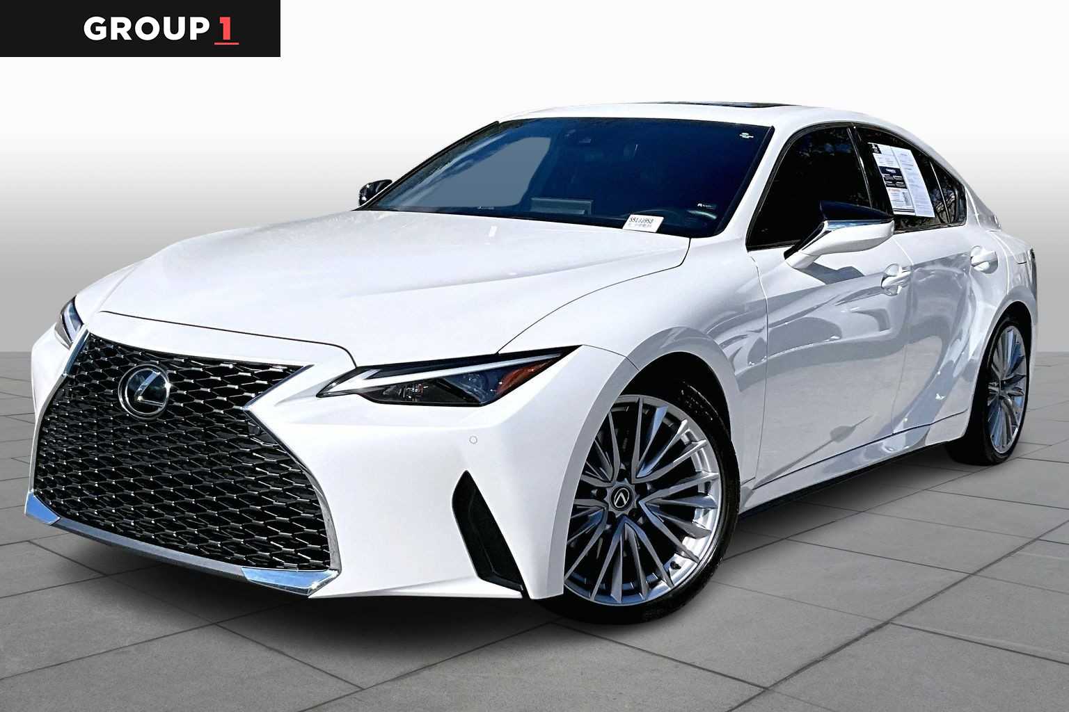2025 Lexus IS 300 RWD