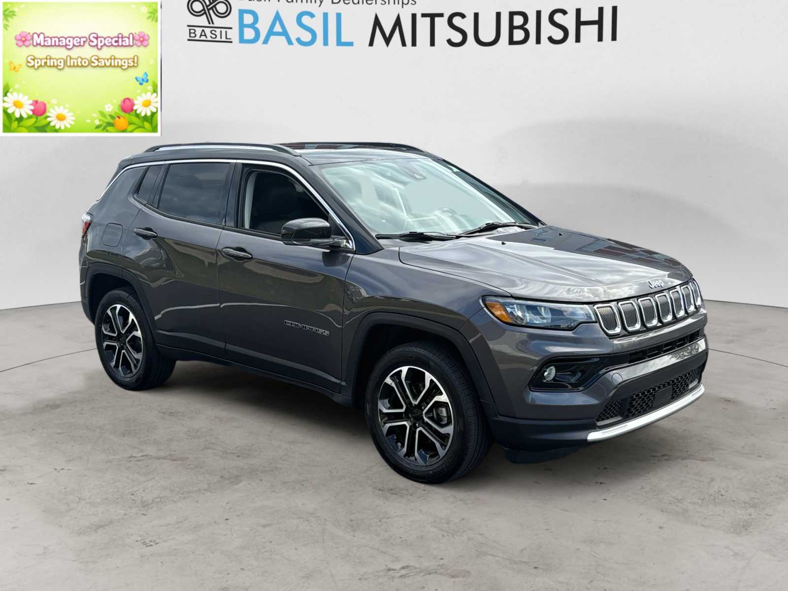 Gray (Granite Crystal Metallic Clearcoat) 2022 Jeep Compass Limited 4WD SUV / Crossover Four-Wheel Drive 9-Speed Automatic