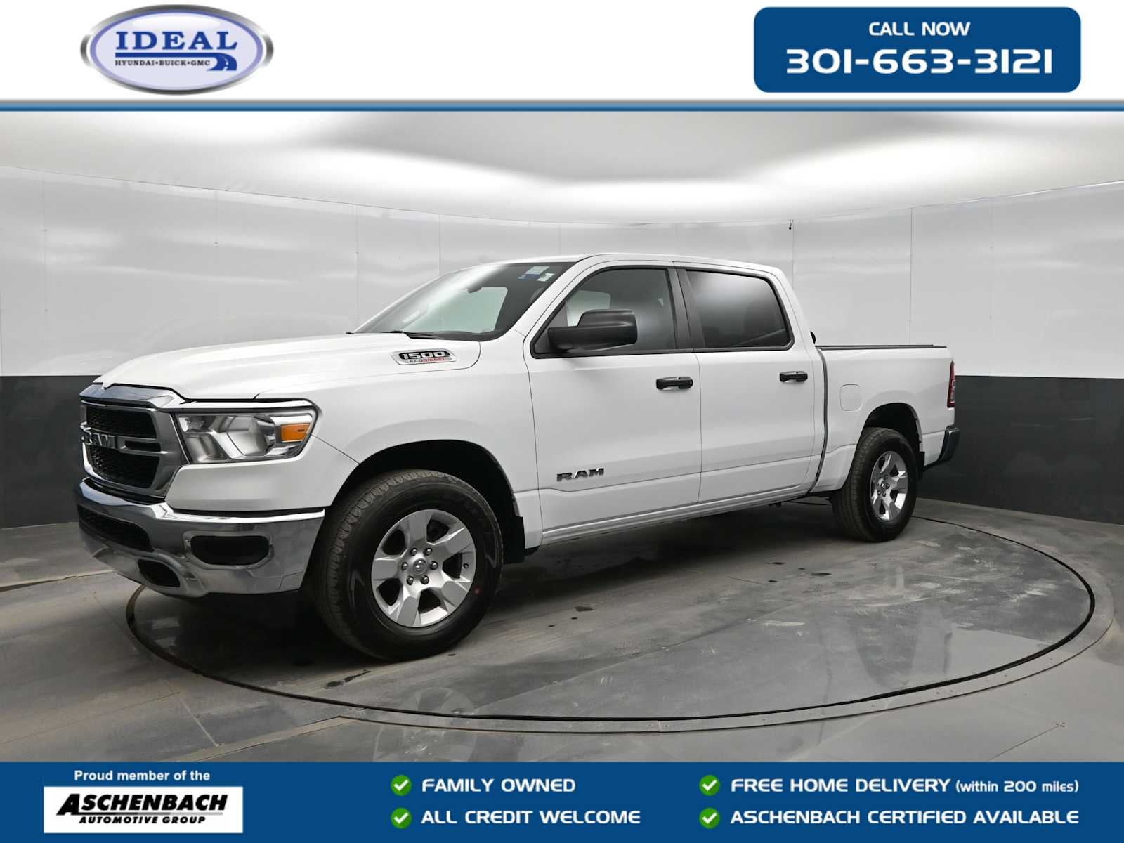 Bright White Clearcoat 2023 RAM 1500 Big Horn Crew Cab 4WD Pickup Truck Four-Wheel Drive 8-Speed Automatic
