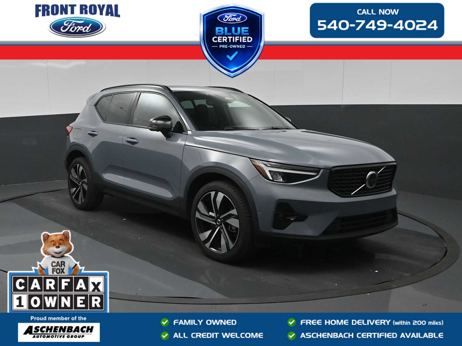 2023 Volvo XC40 B5 Plus Dark Theme