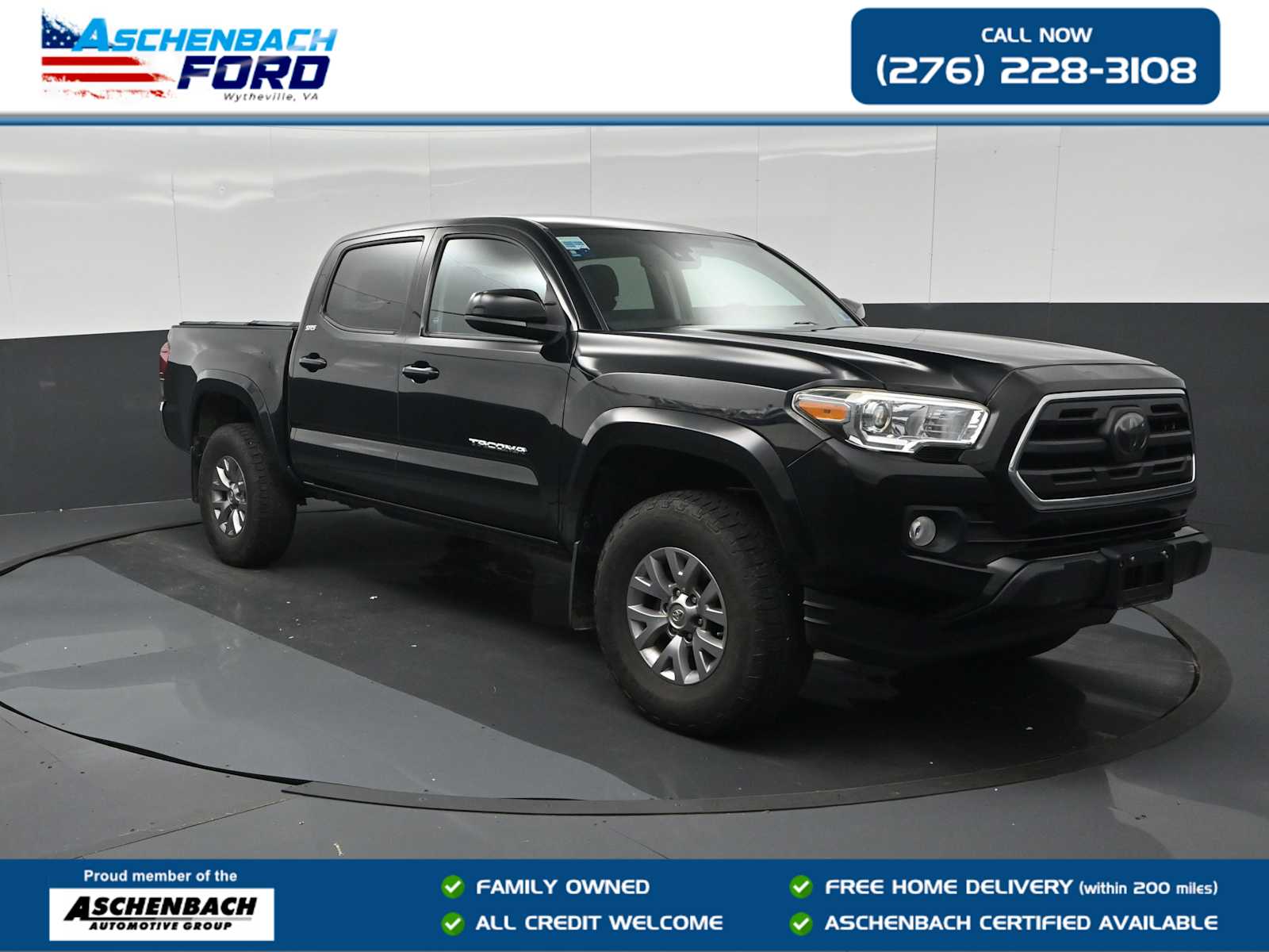 Midnight Black Metallic 2019 Toyota Tacoma SR5 V6 Double Cab 4WD Pickup Truck Four-Wheel Drive Automatic