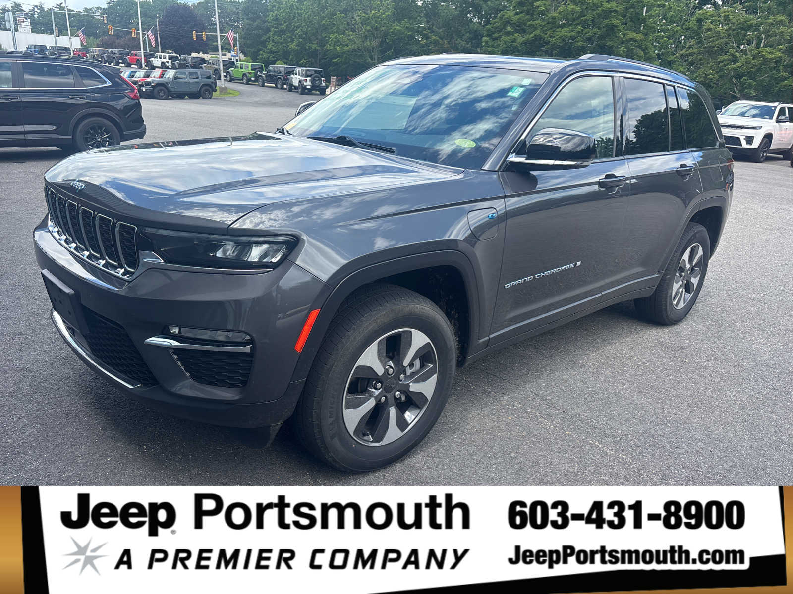 Baltic Gray Metallic Clearcoat 2022 Jeep Grand Cherokee 4xe SUV / Crossover Four-Wheel Drive 8-Speed Automatic