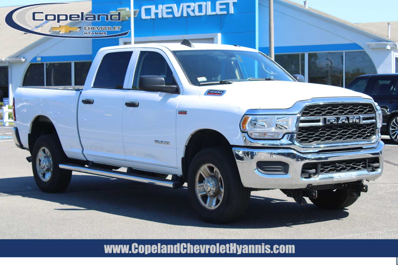 Bright White Clearcoat 2019 RAM 2500 Pickup Truck Four-Wheel Drive 8-Speed Automatic