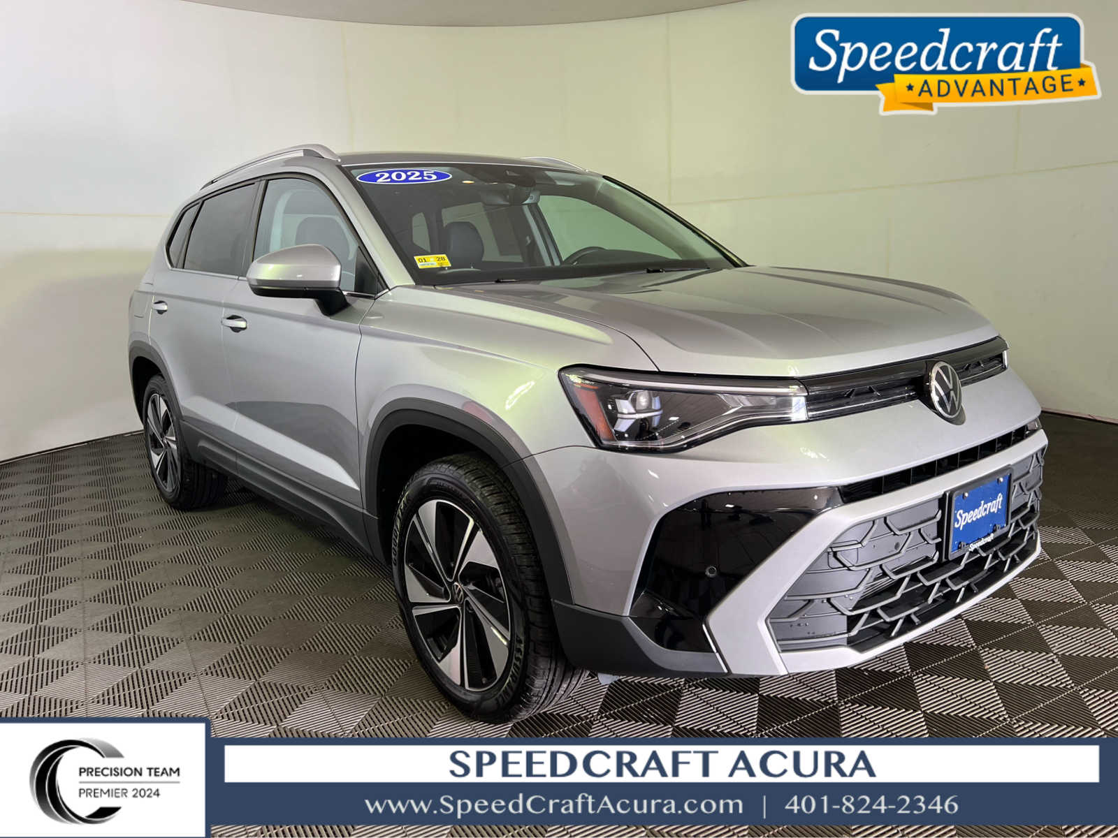 2025 Volkswagen Taos SE 4Motion