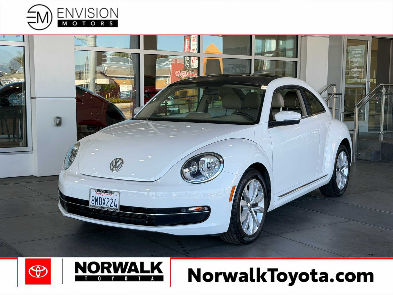 Candy White 2013 Volkswagen Beetle Hatchback Front-Wheel Drive 6-Speed Automatic