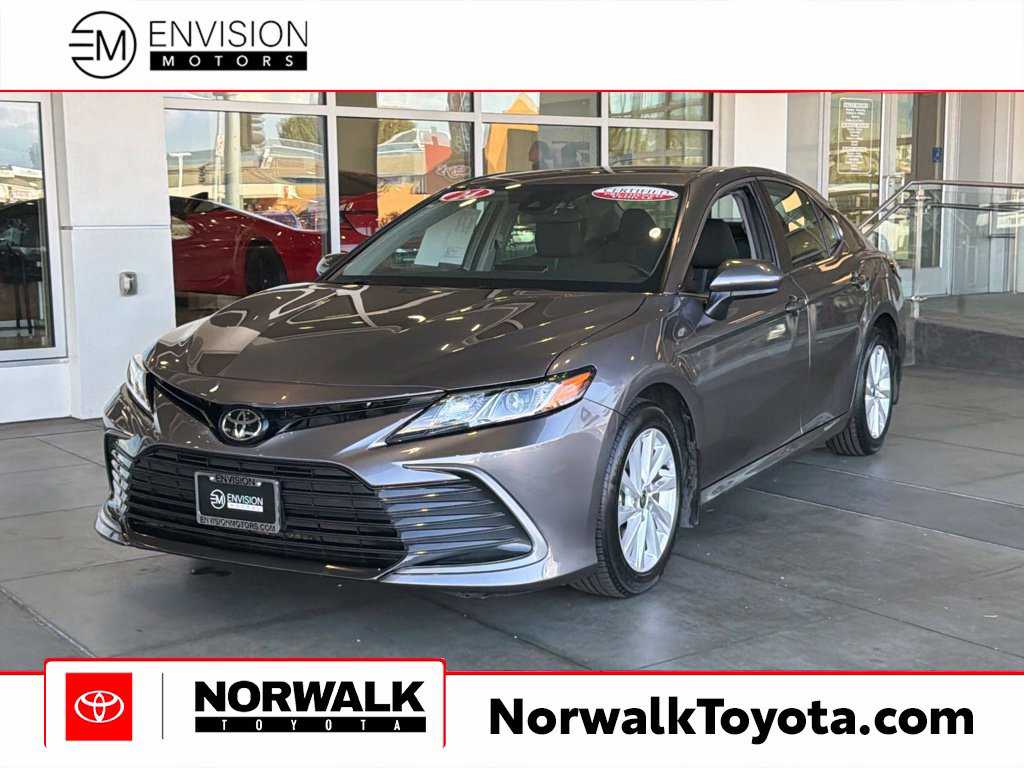 2024 Toyota Camry LE FWD