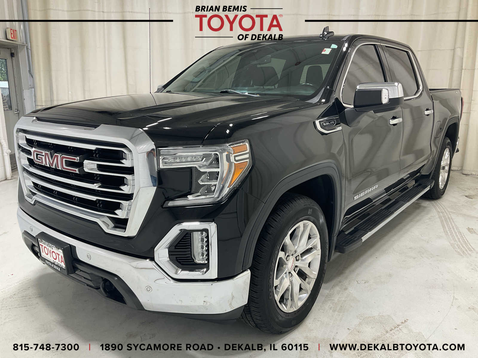 2020 GMC Sierra 4WD Crew Cab Short Box SLT's photo