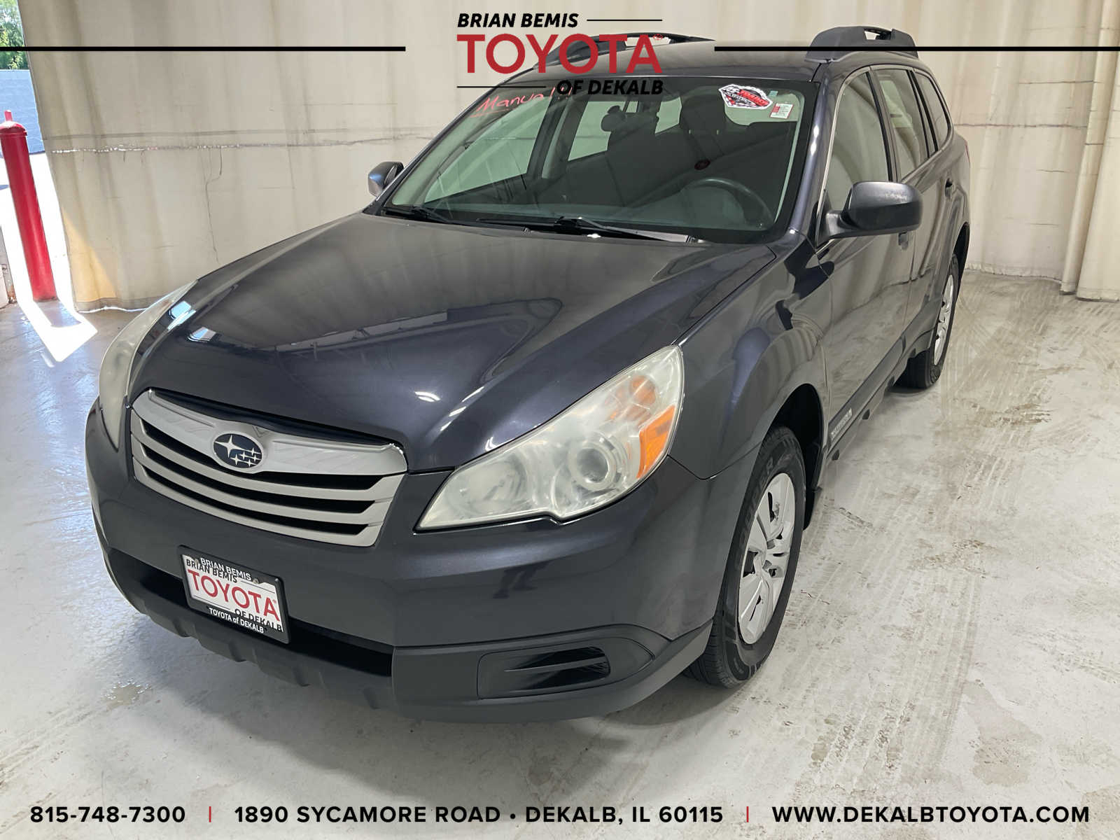 2010 Subaru Outback 2.5i's photo