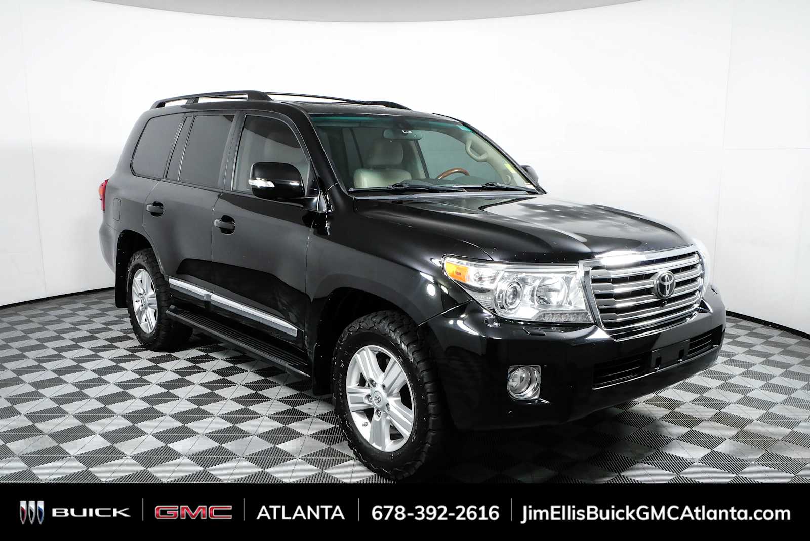 Black 2015 Toyota Land Cruiser AWD SUV / Crossover All-Wheel Drive 6-Speed Automatic