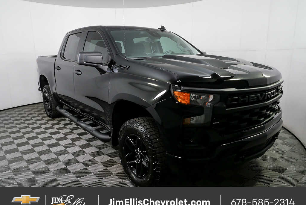 2026 Chevrolet Silverado 1500 Custom Trail Boss Crew Cab 4WD