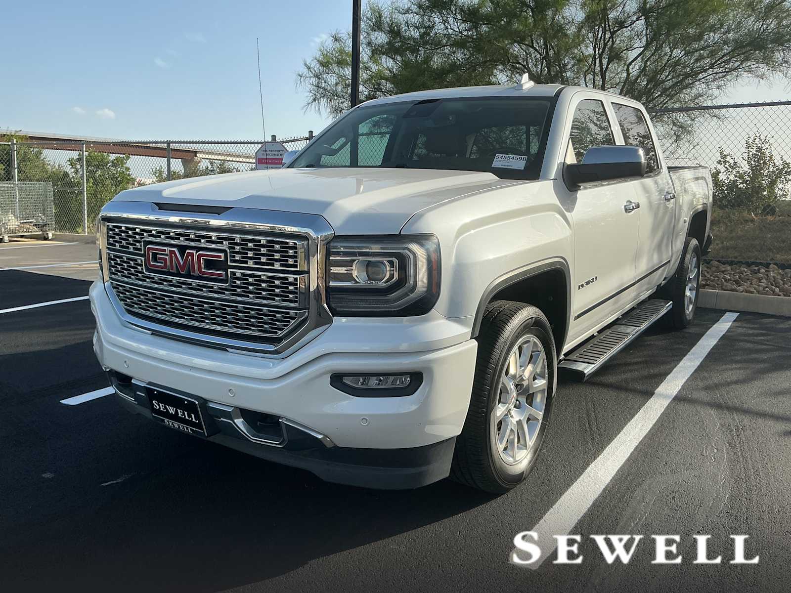 White Frost Tricoat 2018 GMC Sierra 1500 Pickup Truck Four-Wheel Drive 8-Speed Automatic
